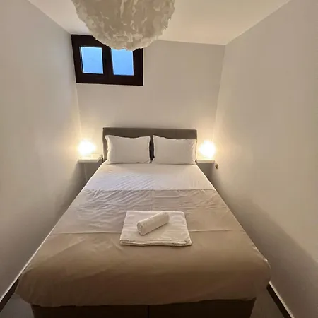 ραστώνη Tatil Evi *